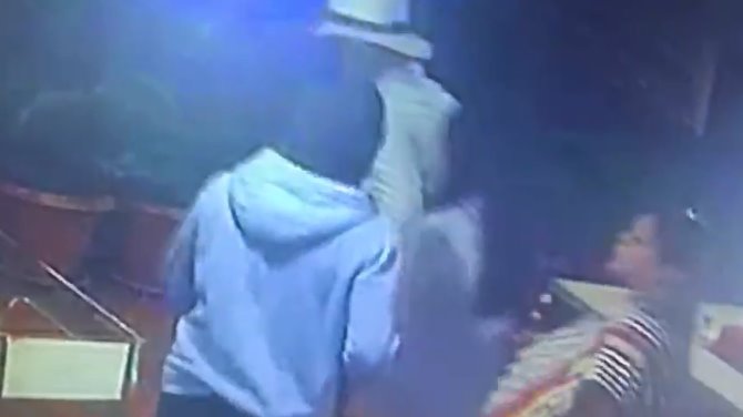 Los hechos ocurrieron en el kilómetro 84 de la autopista Medellín-Bogotá. Imagen de la cámara de seguridad del momento del plagio. FOTO: CAPTURA DE VIDEO