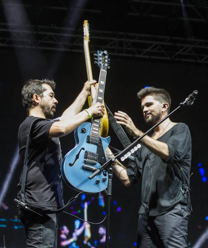 Juanes presentó sus nuevas canciones en vivo, por primera vez, en Medellín. FOTO Julio César Herrera