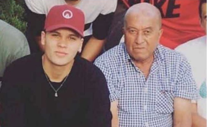 Una de las fotografías de Juan Fernando Quintero al lado de su abuelo. FOTO TOMADA DE @365ScoresApp