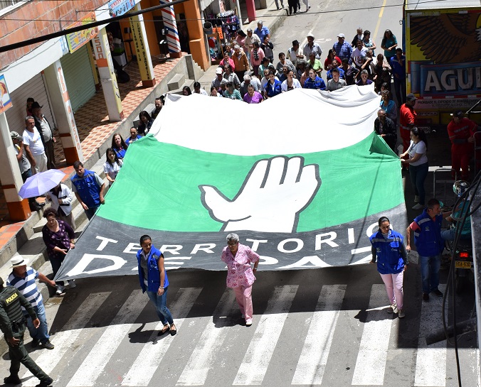 Miembros de las Farc piden perdón a víctimas de Granada