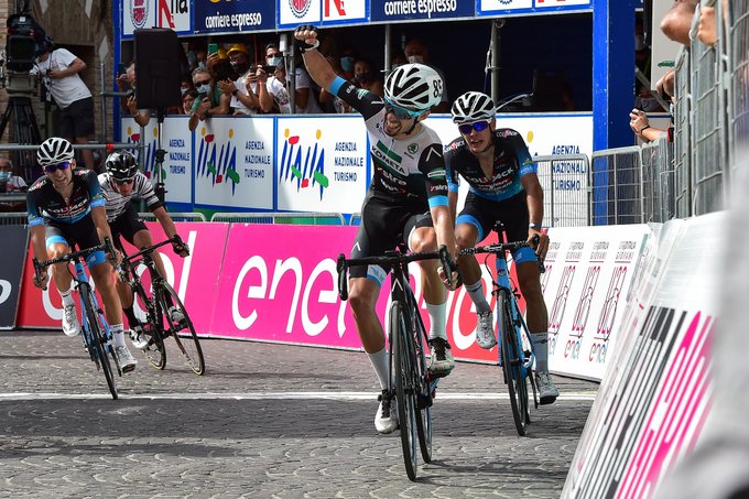 Alejandro Ropero, primer ganador en la carrera italiana 2020. FOTO: Twitter Giro de Italia sub 23