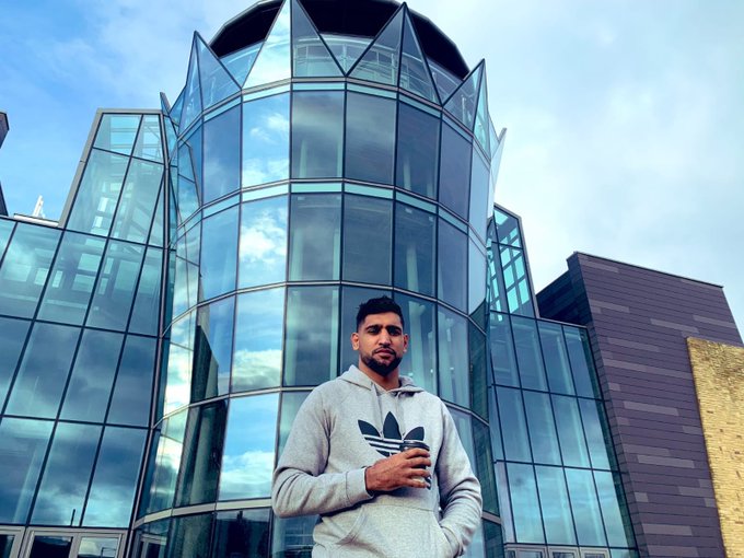 La fortuna de Amir Khan está por los 225 millones de dólares. Él es una figura del boxeo. FOTO tomada de twitter 