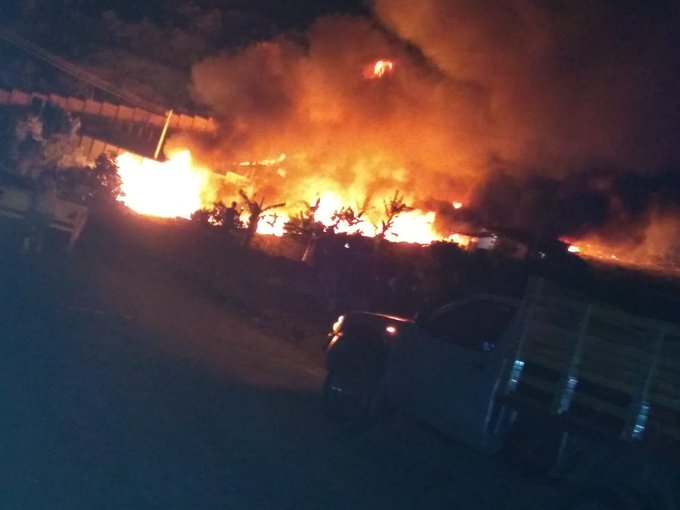Imagen del incendio provocado por el ataque. FOTO Cortesía Ecopetrol