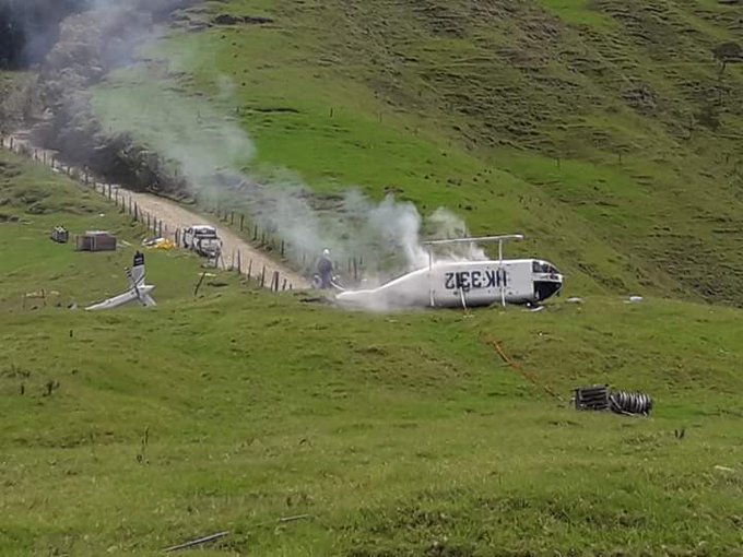Esta es la aeronave que se fue a tierra en Sabanalarga, Antioquia. FOTO CORTESÍA @soydeituango