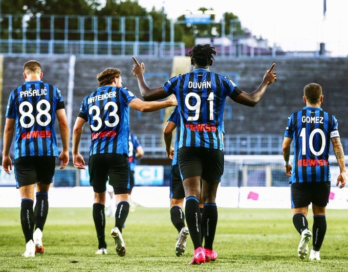 Duván Zapata, figura del Atalanta. FOTO TWITTER ATALANTA