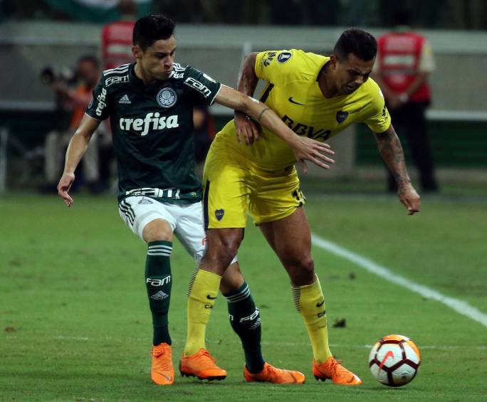 Edwin Cardona cumplió un buen papel esta semana en el duelo que su equipo jugó en Copa Libertadores ante Palmeriras, y que finalizó 1-1. FOTO: Reuters