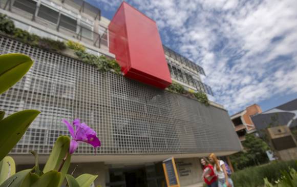 La universidad Eafit creó el “Fondo de Solidaridad 60 años” para apoyar la continuidad del aprendizaje de estudiantes con dificultades económicas. Foto Cortesía Eafit