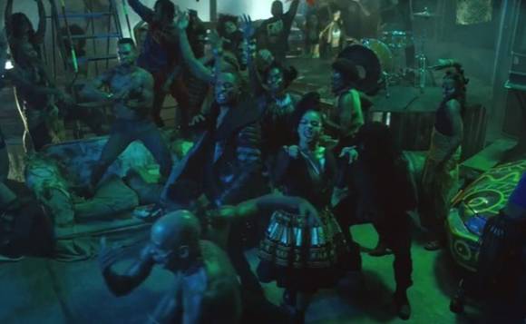 Will Smith y Bomba Estéreo promocionan el video de Fiesta (Remix). FOTO Video