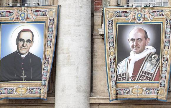 San Óscar Romero y San Pablo VI. FOTO: EFE