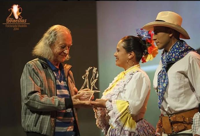 El año pasado el encuentro Huellas Folcloriada Medellín le hizo un homenaje a su trayectoria FOTO facebook @huellas folcloriada