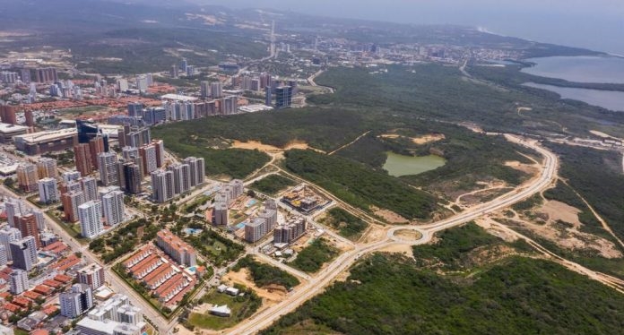La nueva vía tiene una inversión de cerca de 16.000 millones de pesos y está ubicada en una zona con gran potencial urbano. FOTO ARGOS