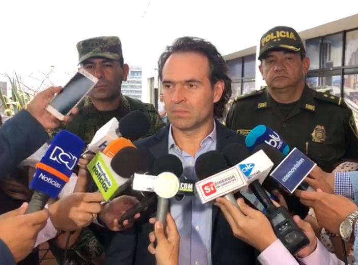 Alcalde de Medellín, Federico Gutiérrez, expresa condolencias por el atentado en Bogotá. Foto: clip video de Secretaría de Seguridad de Medellín. 