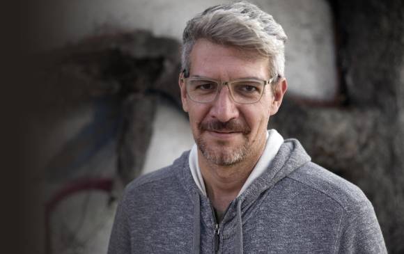 Emiliano Monge dice que su país, México, vive una guerra del narcotráfico parecida a la de Colombia en los 90. FOTO Cortesía Filbo