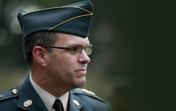 Trabajar con el Estado en programas sociales es uno de los propósitos, según lo señaló el general Carlos A. Salgado al asumir el mando. FOTO Juan Antonio Sánchez