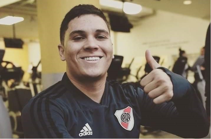 Juan Fernando Quintero retomó los trabajos con River Plate. FOTO @AsesoresCarp