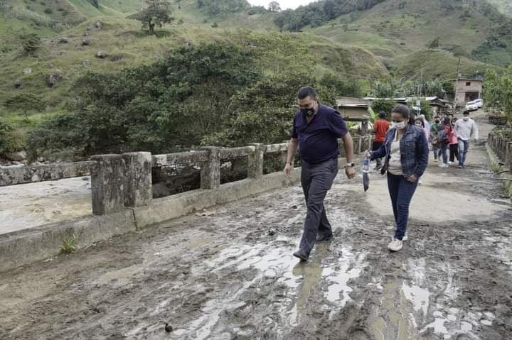 En la UCI de Rionegro es atendido el alcalde de Urrao, John Jairo Higuita, afectado por covid-19. Imagen de referencia. FOTO CORTESÍA