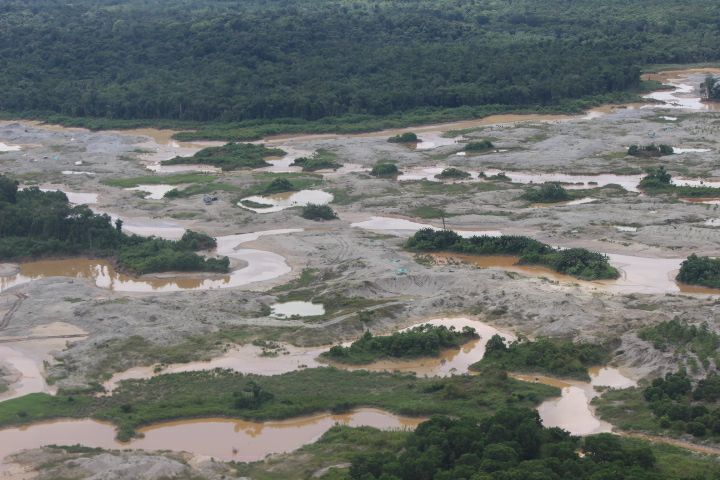 Golpe a la minería ilegal del Clan del Golfo en Chocó