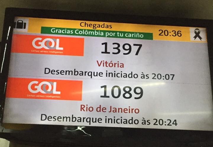 El mensaje se replicó por las pantallas del Aeropuerto de Sao Paulo, el de mayor tráfico en la región. Foto tomada de Twitter