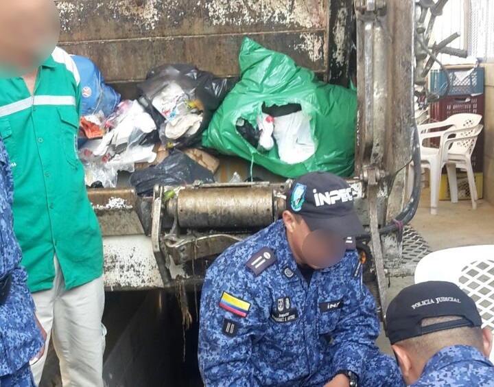 En un camión de Emvarias intentaban ingresar celulares a la cárcel El Pedregal