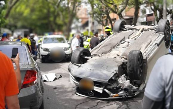 El incidente de tránsito se presentó en la avenida Bolivariana, en sentido occidente oriente. FOTO CORTESÍA GUARDIANES ANTIOQUIA