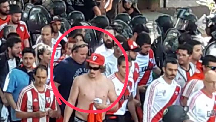 El capturado tenía boleta para ingresar a la final de la Copa Libertadores. FOTO @GerGarciaGrova
