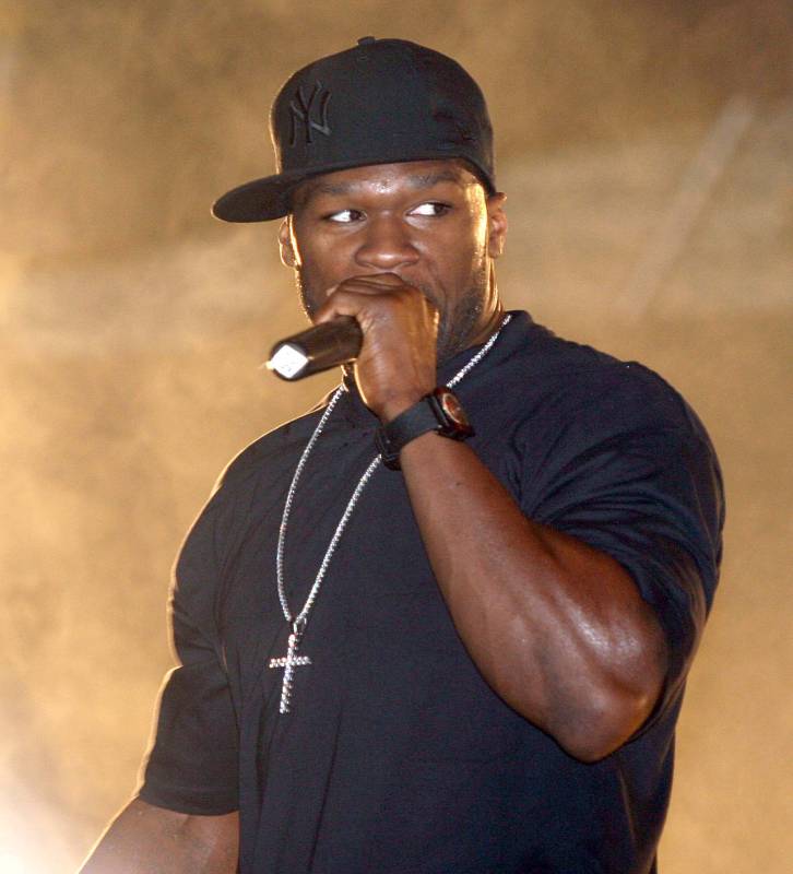 4. 50 Cent. El rapero acumula una fortuna de 155 millones de dólares gracias también a sus otros negocios entre los que se destacan el agua Vitaminwater, los audífonos SMS, el vodka Effen y una marca de ropa interior masculina. FOTO Archivo