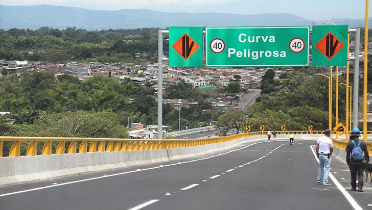 Esta es una de las señalizaciones que tenía el helicoidal. FOTO Tomada de Los Juanes.com