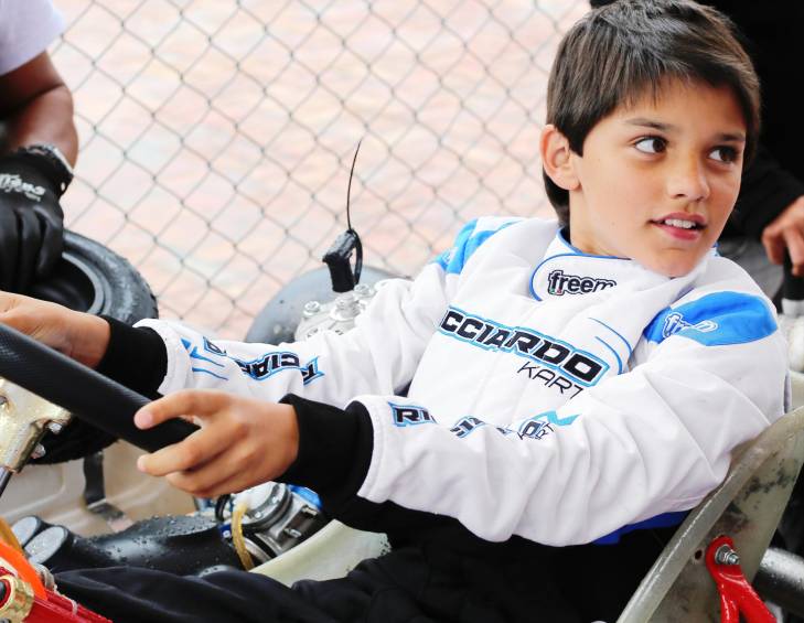 Sebastián Montoya, al lado de su padre, atractivos de la competencia de X30 Challenge que se cumplirá en el Huila. FOTO Cortesía