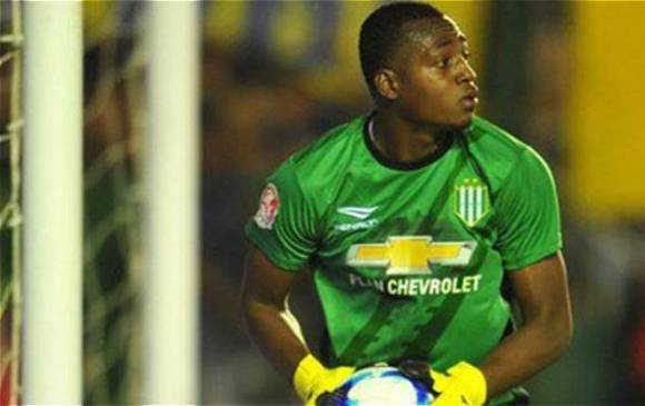 El arquero colombiano, que nació en Tumaco se destaca en el fútbol de Argentina, es figura con Banfield. FOTO AFP
