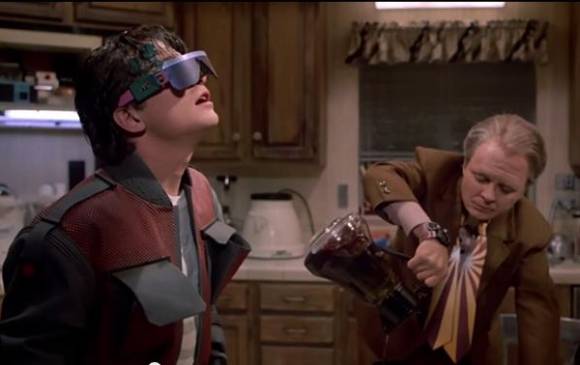 Gafas inteligentes que utilizaban para recibir llamadas. Las de hoy podrían ser las Google glass.