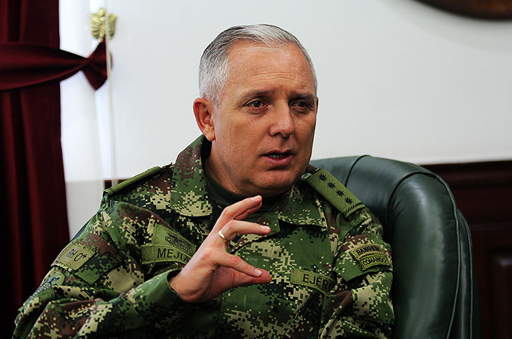 El comandante del Ejército, general Alberto José Mejía, envió una advertencia a las Farc. FOTO COLPRENSA