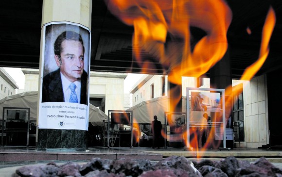 El acto simbólico de perdón, al que asistieron familiares de víctimas, se llevó a cabo en el Palacio de Justicia y fue presidido por Juan Manuel Santos. FOTOs colprensa