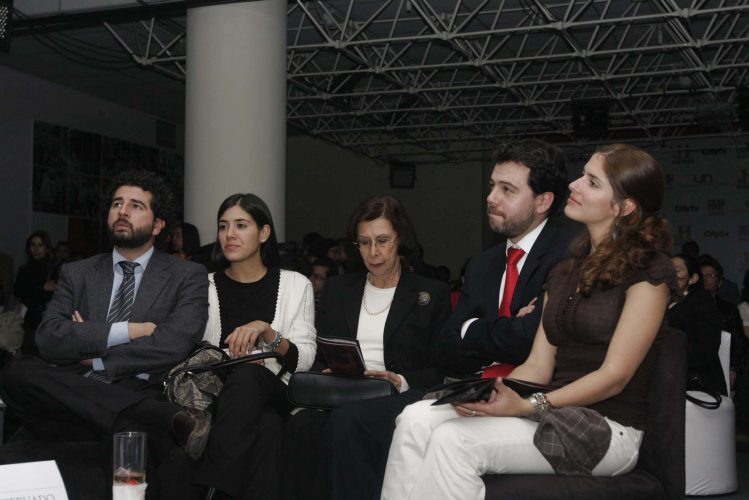 Colprensa - La familia de Gal�n pide justicia para que el crimen no quede impune.