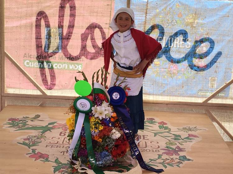 Mariana lloró de alegría por el triunfo en la categoría Infantil. FOTO ESTEBAN VANEGAS