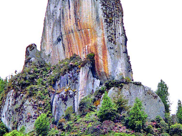 La de El Peñol no es la única, estas son otras piedras de Antioquia