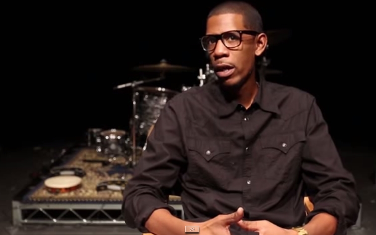 Young Guru ha trabajado con Beyonce, Rihanna y Jay-Z. Fotograma de Youtube.