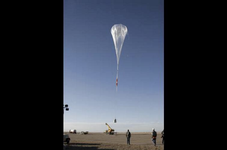 Foto Cortes&#237;a Misi&#243;n Stratos Red Bull - La formas final de la primera fase de la Misi&#243;n Stratos Red Bull.