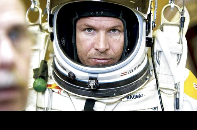 Foto Cortes&#237;a Misi&#243;n Stratos Red Bull - Felix Baumgartner, paraca&#237;dista y piloto austriaco de 43 a&#241;os.