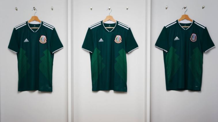 La camiseta de méxico también tiene un estilo clásico, noventero. FOTO CORTESÍA