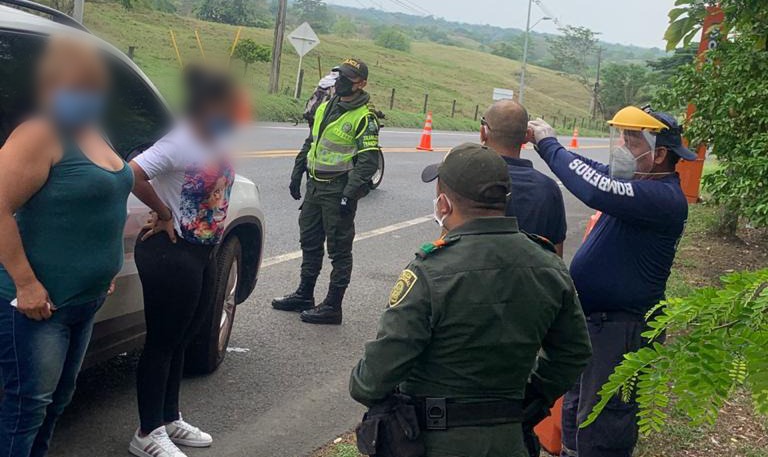 La Policía Antioquia custodió y controló el cumplimiento de las normas en las vías del departamento. FOTO CORTESÍA
