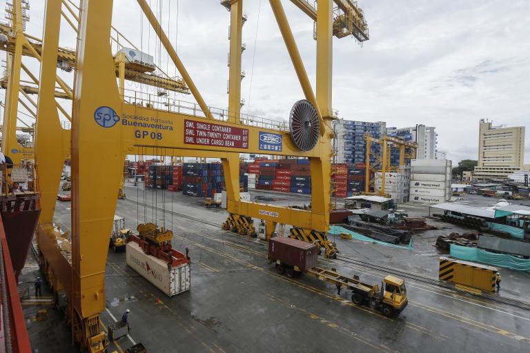 Las exportaciones cayeron 5,5 % hasta octubre. FOTO: Colprensa