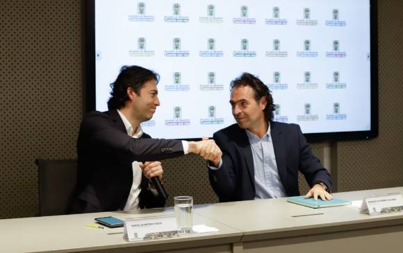 Quintero y Gutiérrez, alcalde electo y saliente de Medellín. FOTO: CORTESÍA