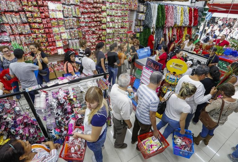 El consumo representa hasta el 70 % del PIB nacional, dice Raddar. FOTO: Robinson Sáenz