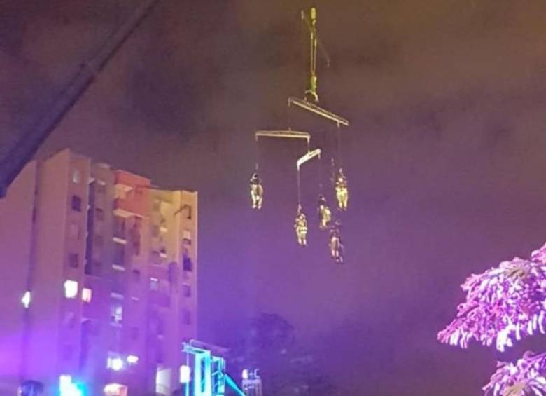 Así se vio el espectáculo de Transe Express este domingo. FOTO: Cortesía Esteban Vásquez.