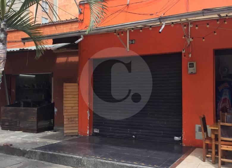 El ataque se produjo en un establecimiento comercial en la calle 43 con la carrera 76. FOTO: ANDRÉS OSORIO