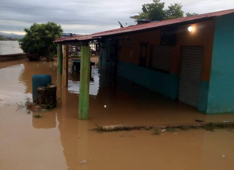 Las inundaciones también causaron estragos en varios municipios de Antioquia. FOTO CORTESÍA DAPARD