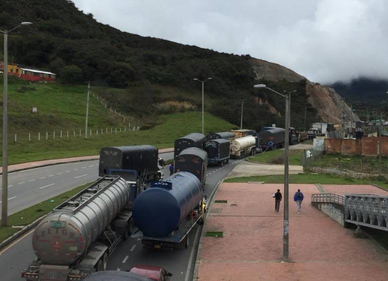 Cierre en la vía al Llano: ¿De quién es la responsabilidad?