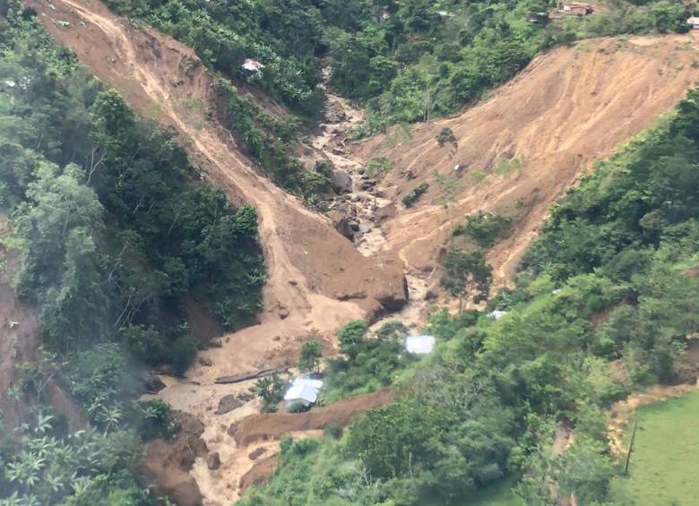 Tragedia en Dabeiba deja tres muertos y 16 desaparecidos. FOTO: CORTESÍA