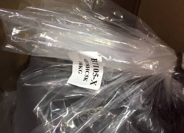 La tonelada del alcaloide fue posible de detectar gracias a la pericia de los investigadores y al olfato de un de los caninos. FOTO CORTESÍA