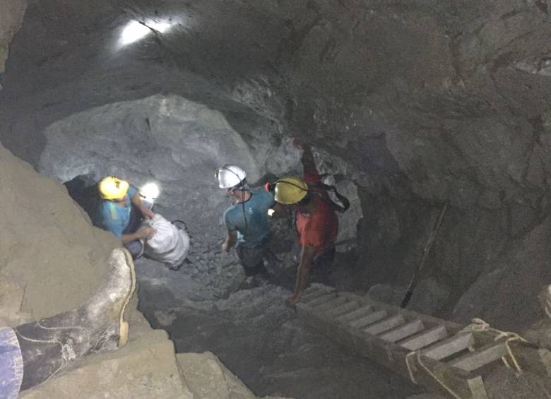 Mineros artesanales de San Roque entraron en paro